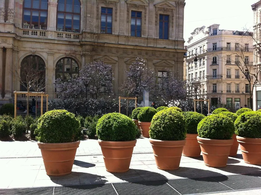 Apartment Appartements Hotel De Ville Lyon